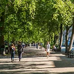 Ardilaun Road By Onefinestay